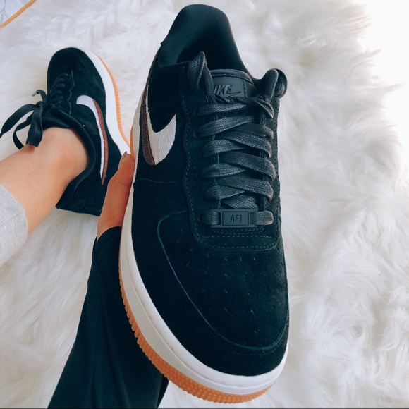 Nike Shoes - Air Force 1 LX